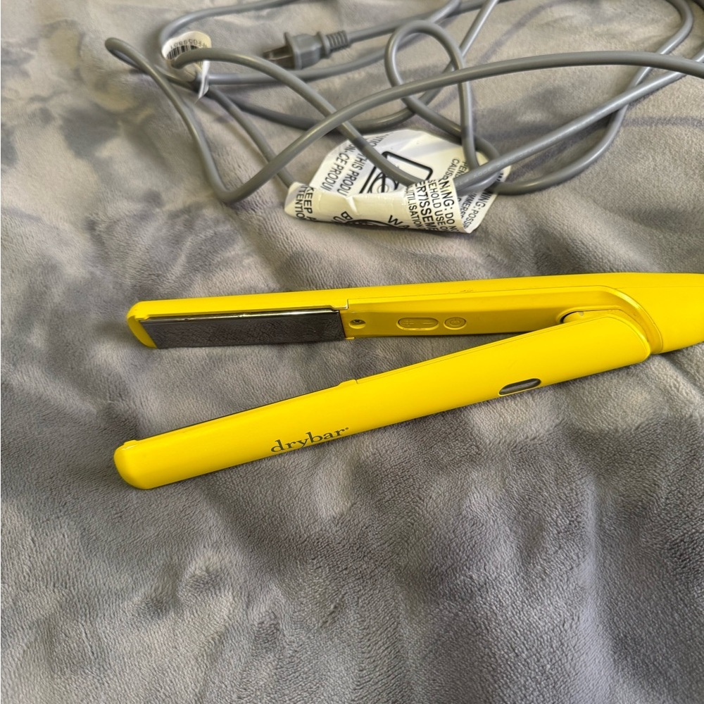 Drybar Vibrant Yellow Styling Tool